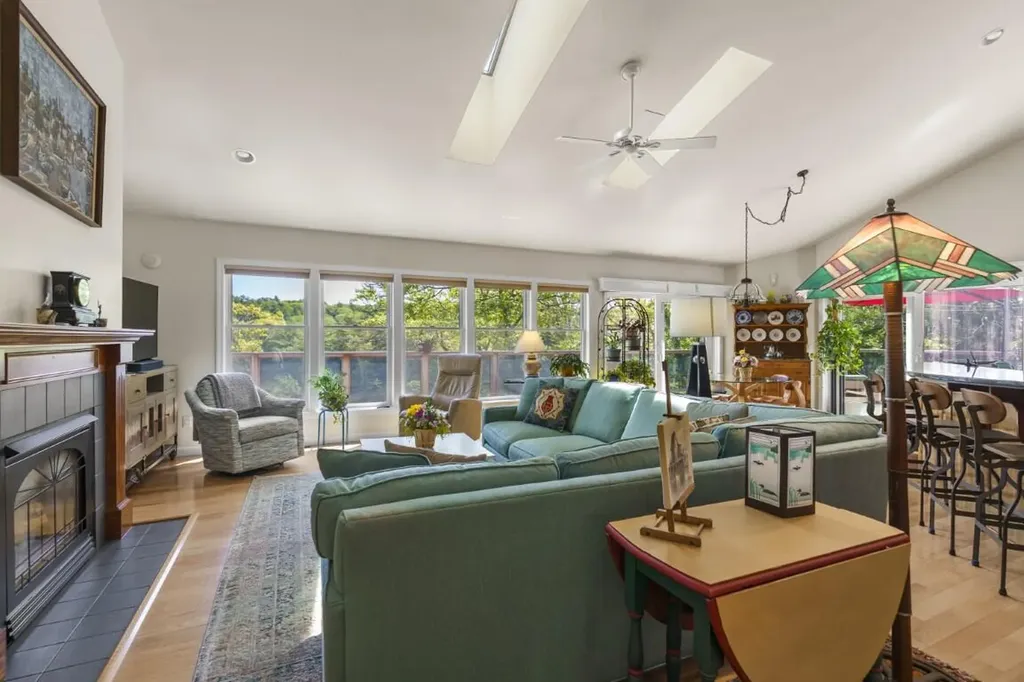 236 Lakeside Drive Boothbay Harbor ME 04538