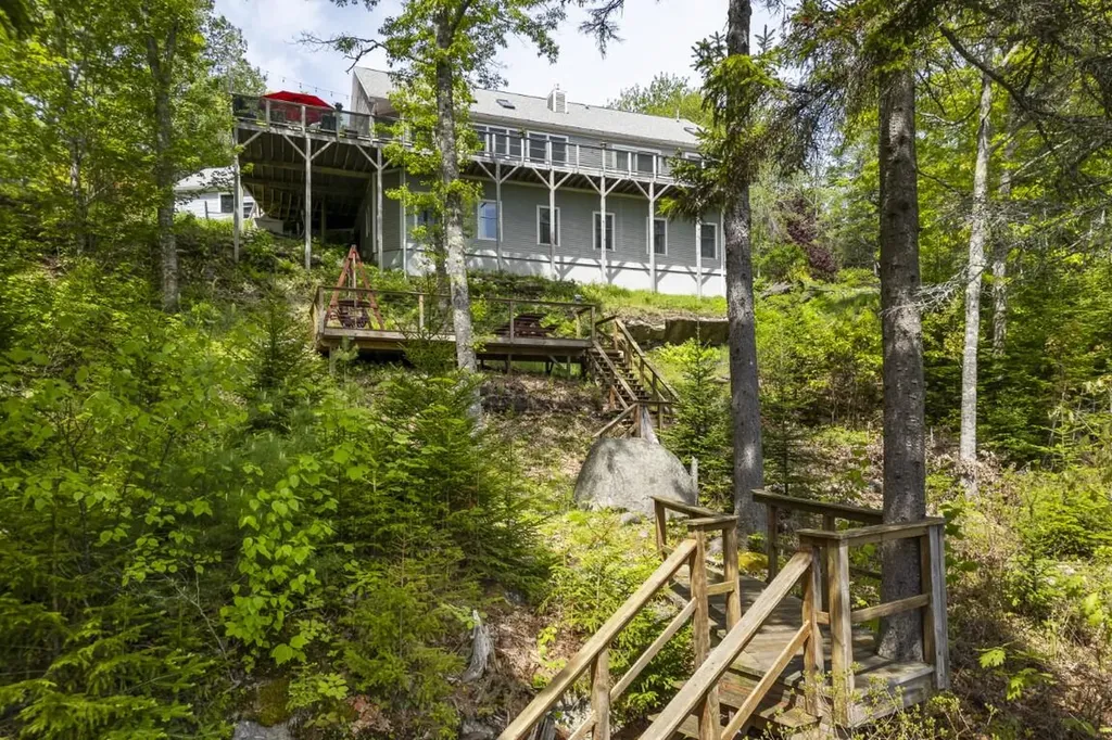 236 Lakeside Drive Boothbay Harbor ME 04538