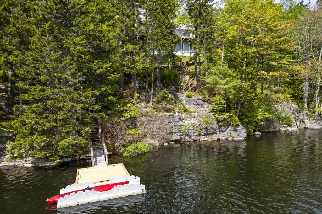 236 Lakeside Drive Boothbay Harbor ME 04538