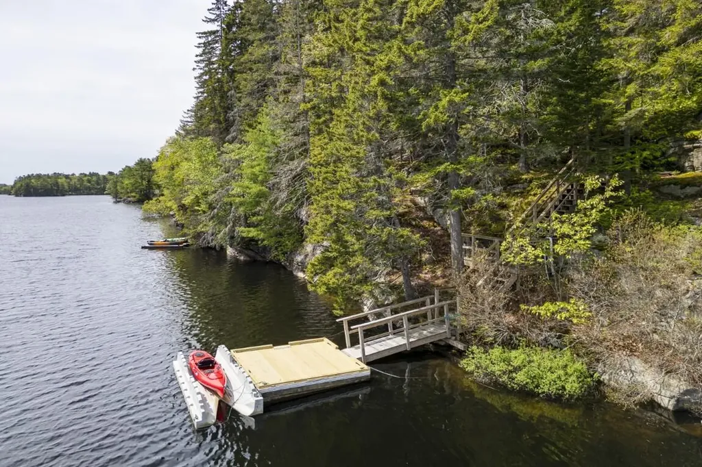 236 Lakeside Drive Boothbay Harbor ME 04538