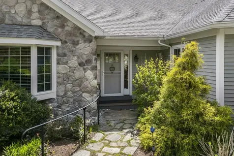 236 Lakeside Drive Boothbay Harbor ME 04538
