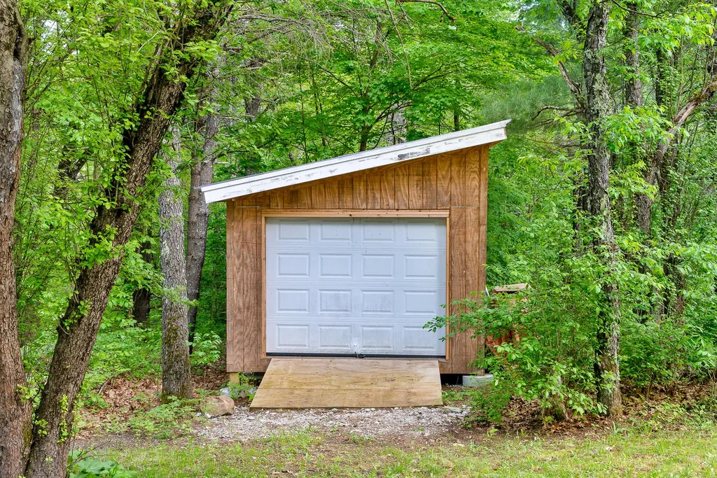 160 Brackett Hill Road Alfred ME 04002
