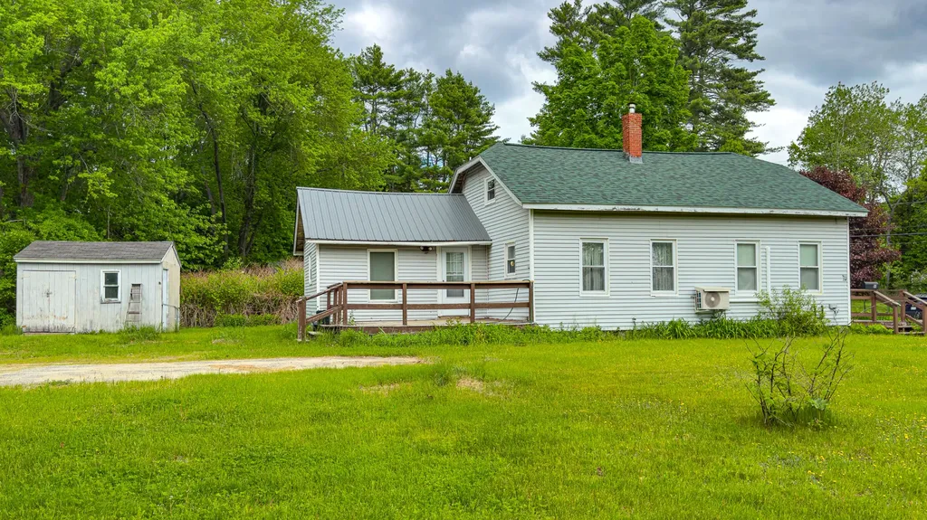 18 Forest Avenue Bridgton ME 04009