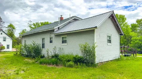 18 Forest Avenue Bridgton ME 04009