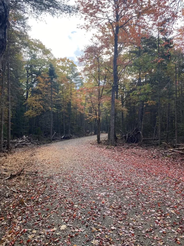 55 Lower Oak Point Road Winterport ME 04496
