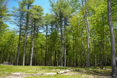 55 Lower Oak Point Road Winterport ME 04496