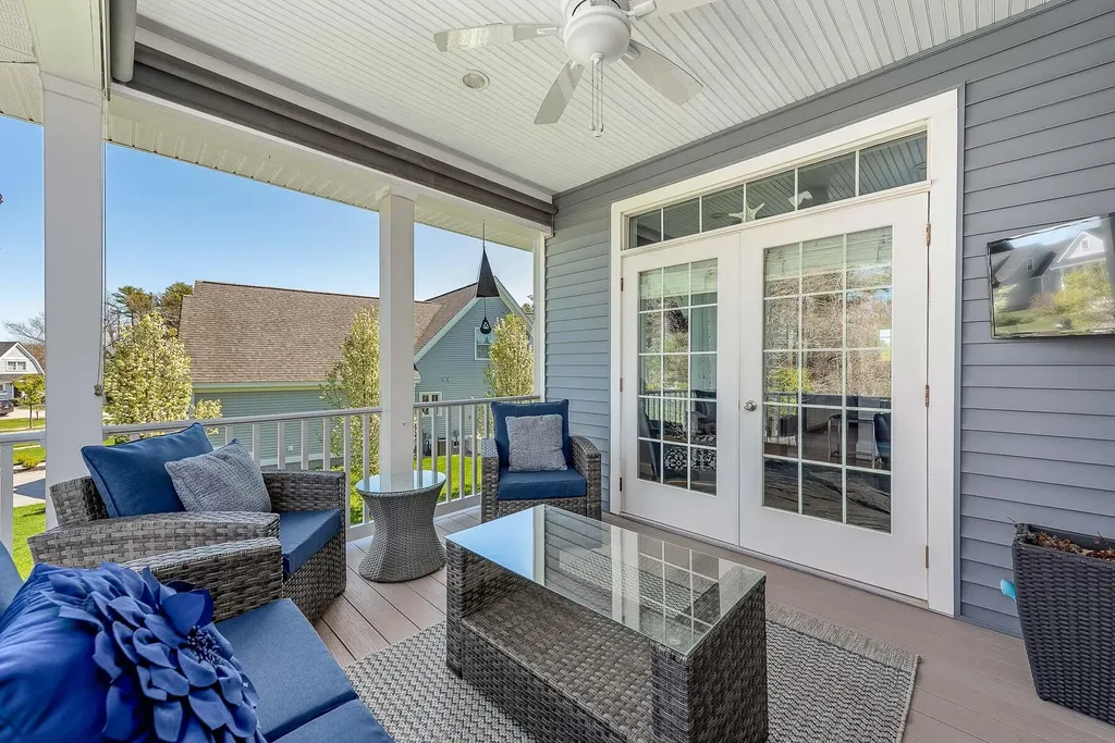 2 Cottage Way Kittery ME 03904