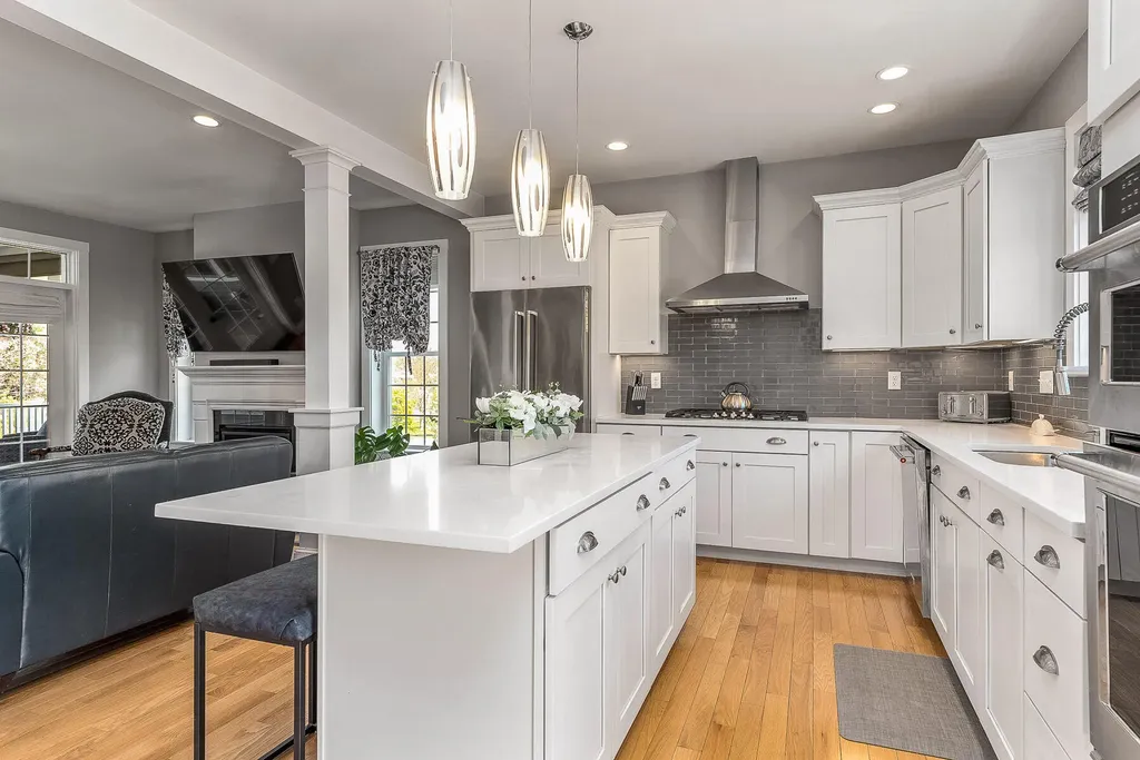 2 Cottage Way Kittery ME 03904