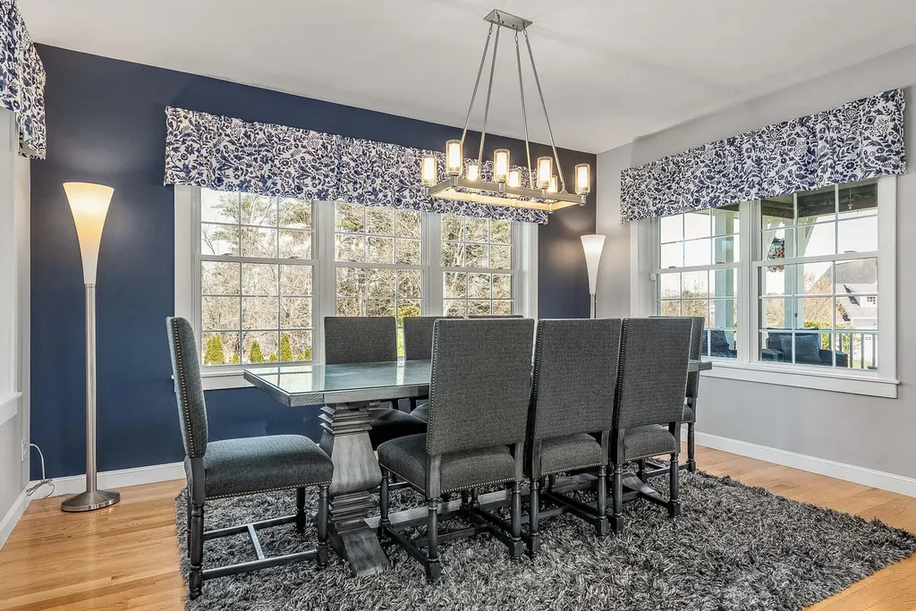 2 Cottage Way Kittery ME 03904