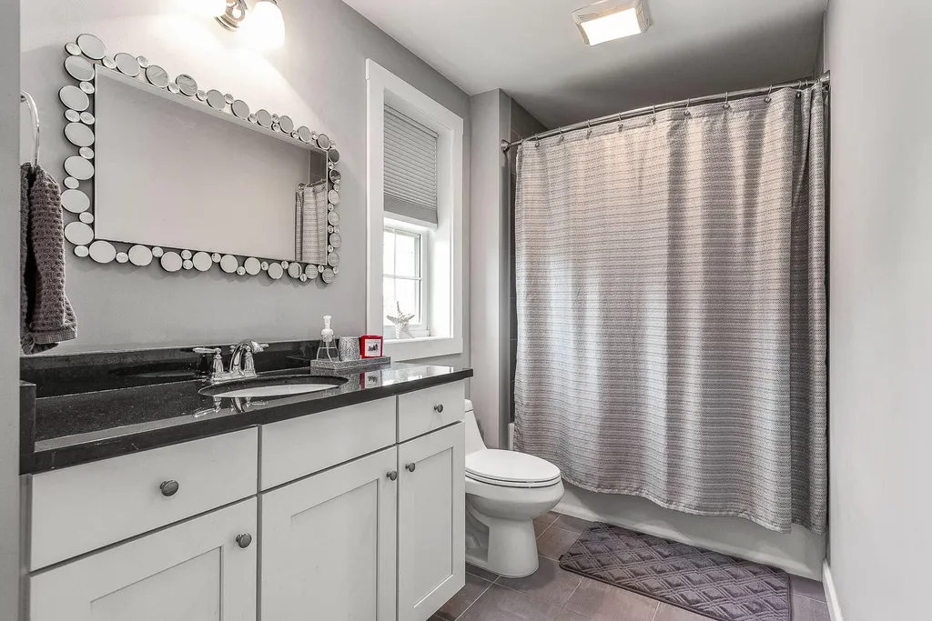 2 Cottage Way Kittery ME 03904