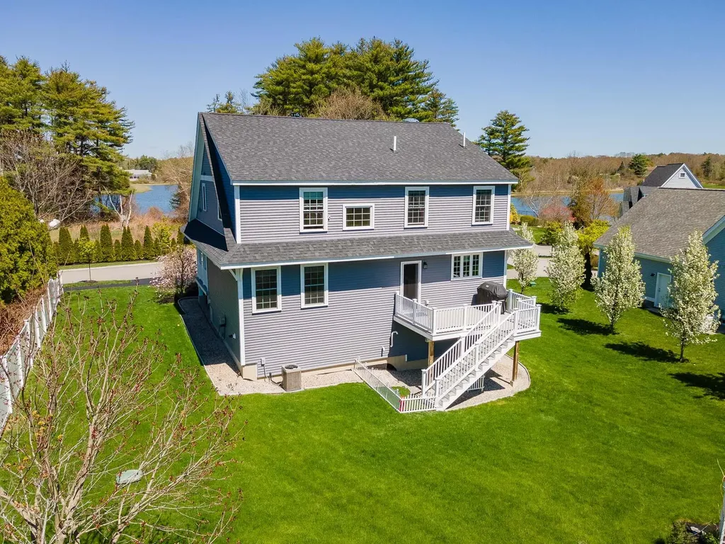 2 Cottage Way Kittery ME 03904