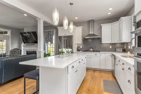 2 Cottage Way Kittery ME 03904