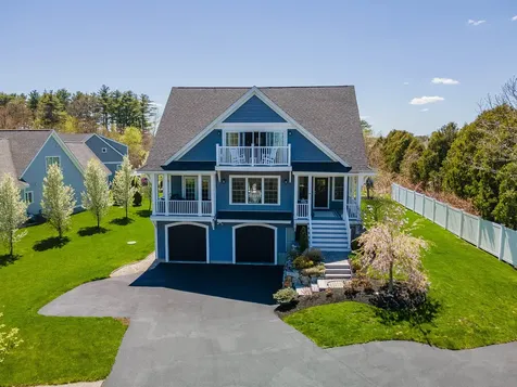 2 Cottage Way Kittery ME 03904