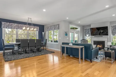 2 Cottage Way Kittery ME 03904