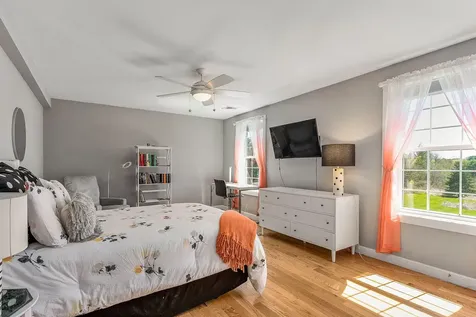 2 Cottage Way Kittery ME 03904