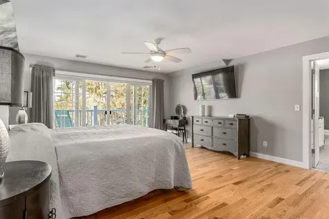 2 Cottage Way Kittery ME 03904