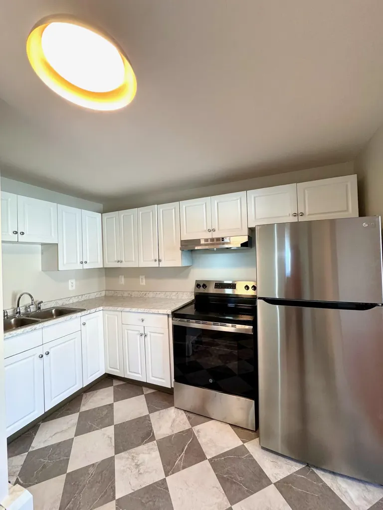 330 Main Street Biddeford ME 04005