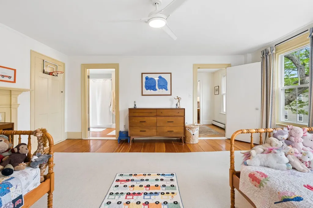 3 Taylor Street Portland ME 04102