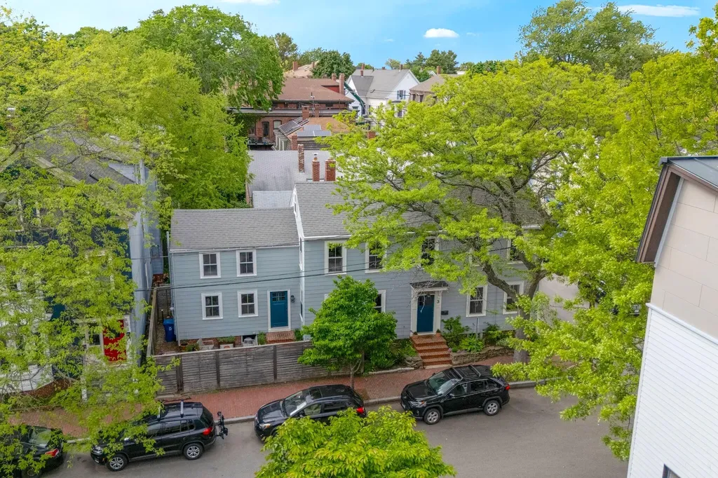 3 Taylor Street Portland ME 04102