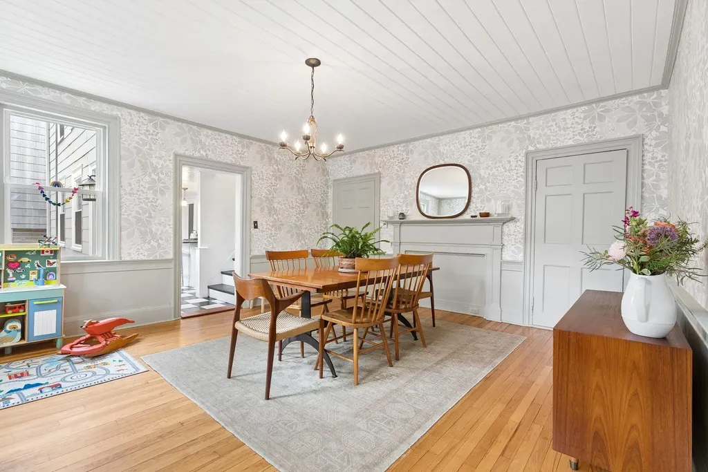 3 Taylor Street Portland ME 04102
