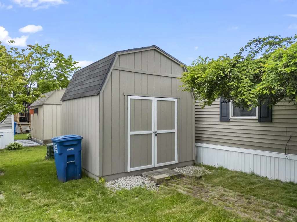 113 Blackberry Place Kittery ME 03904