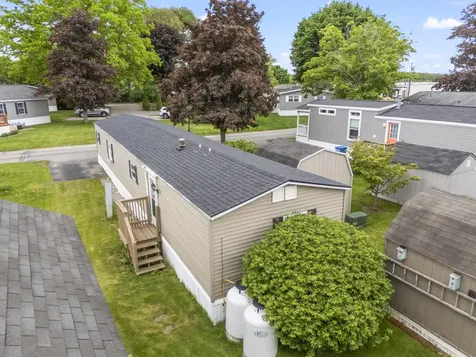 113 Blackberry Place Kittery ME 03904