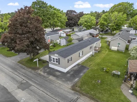 113 Blackberry Place Kittery ME 03904