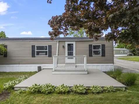 113 Blackberry Place Kittery ME 03904