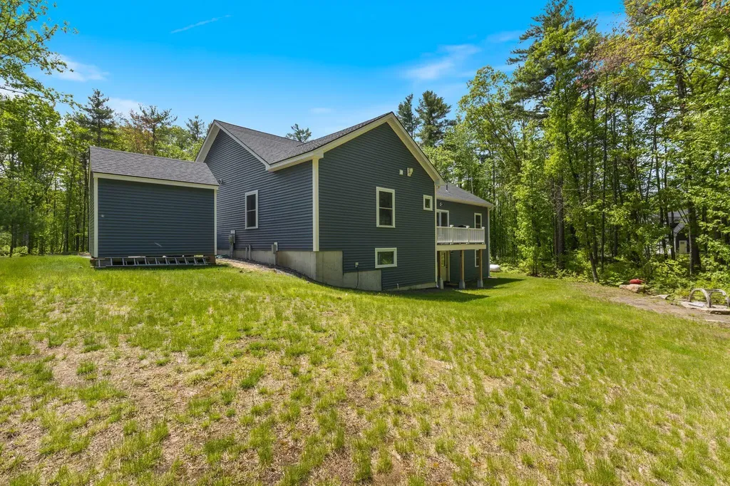 15 Sunshine Lane Wells ME 04090