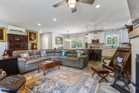 15 Sunshine Lane Wells ME 04090