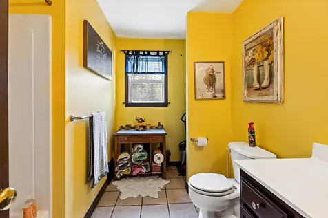 121 Dutton Road China ME 04358