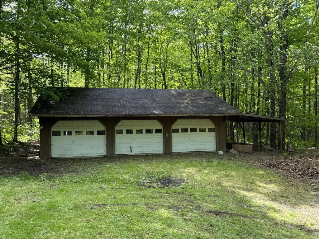 231 Morrill Pond Road Hartland ME 04943