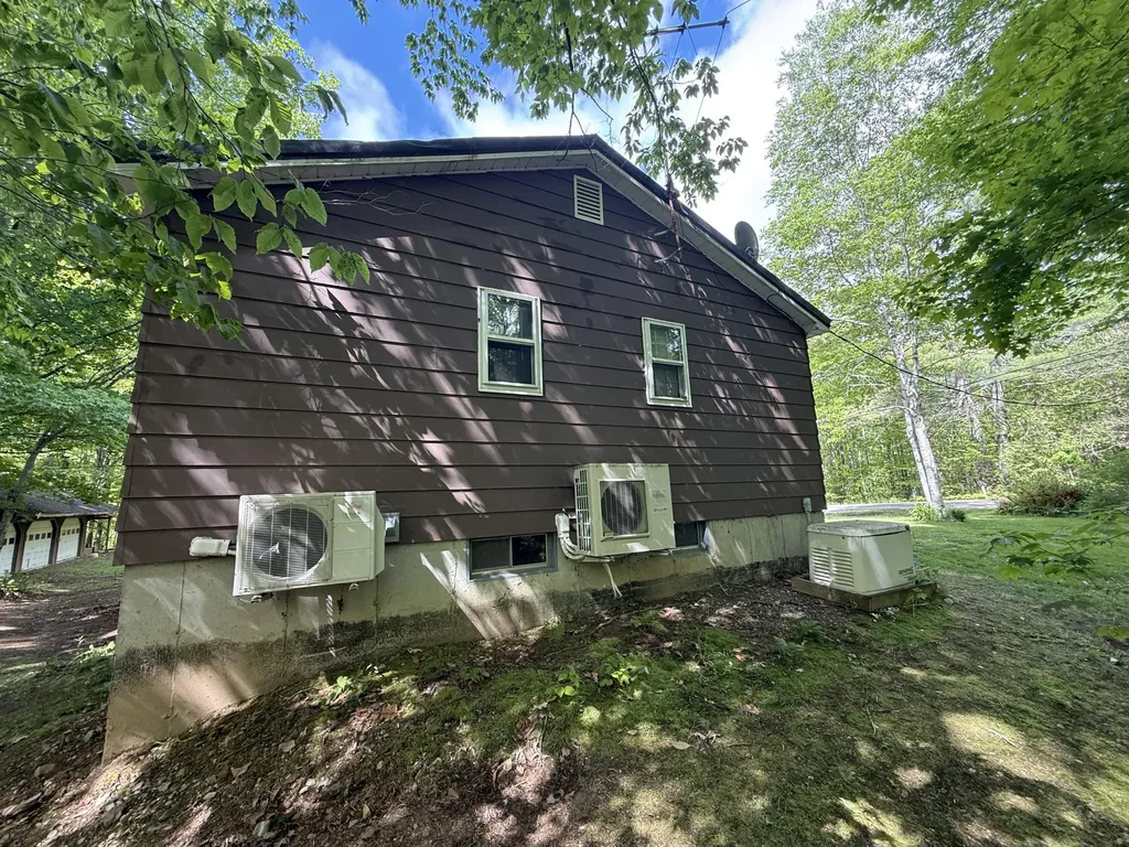 231 Morrill Pond Road Hartland ME 04943