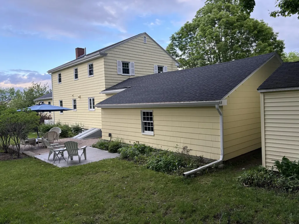 128 Curtis Road Portland ME 04103
