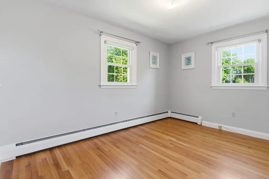 128 Curtis Road Portland ME 04103