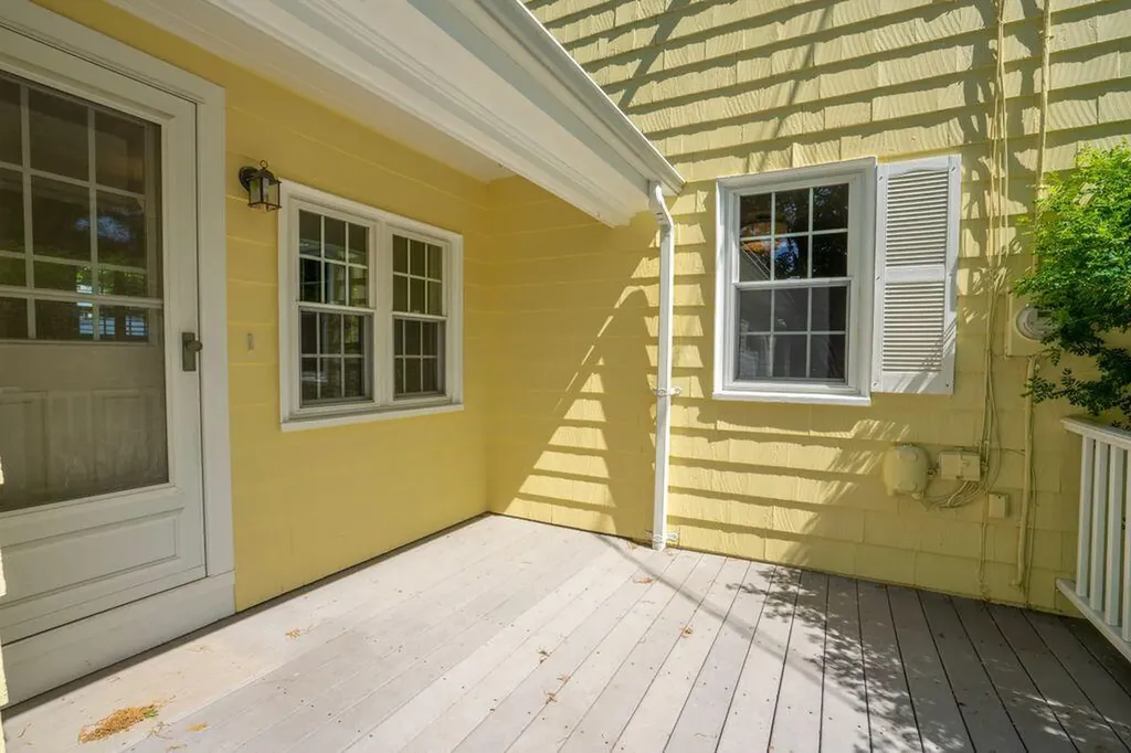 128 Curtis Road Portland ME 04103