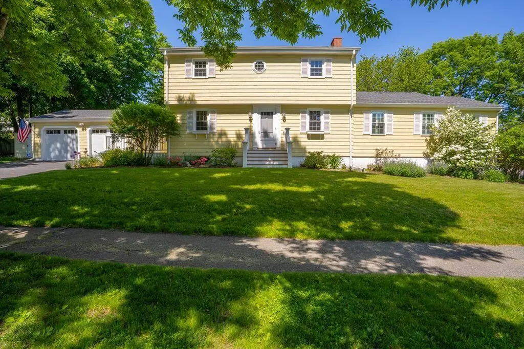 128 Curtis Road Portland ME 04103