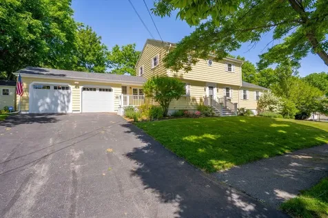 128 Curtis Road Portland ME 04103