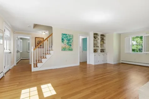 128 Curtis Road Portland ME 04103
