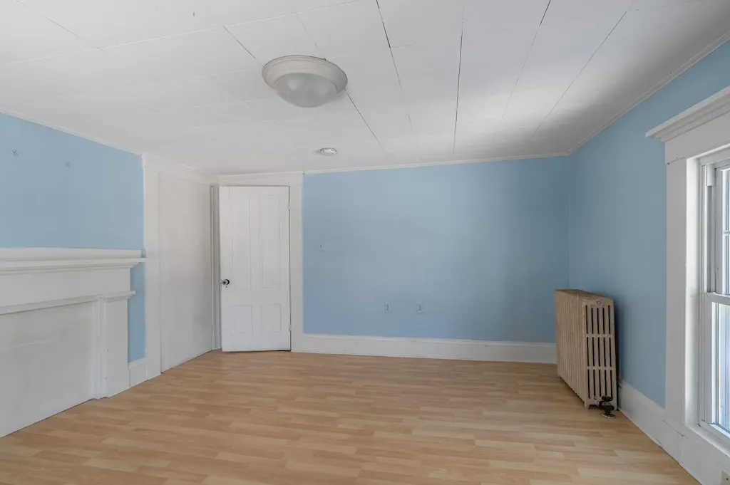 31 Dean Street Winterport ME 04496