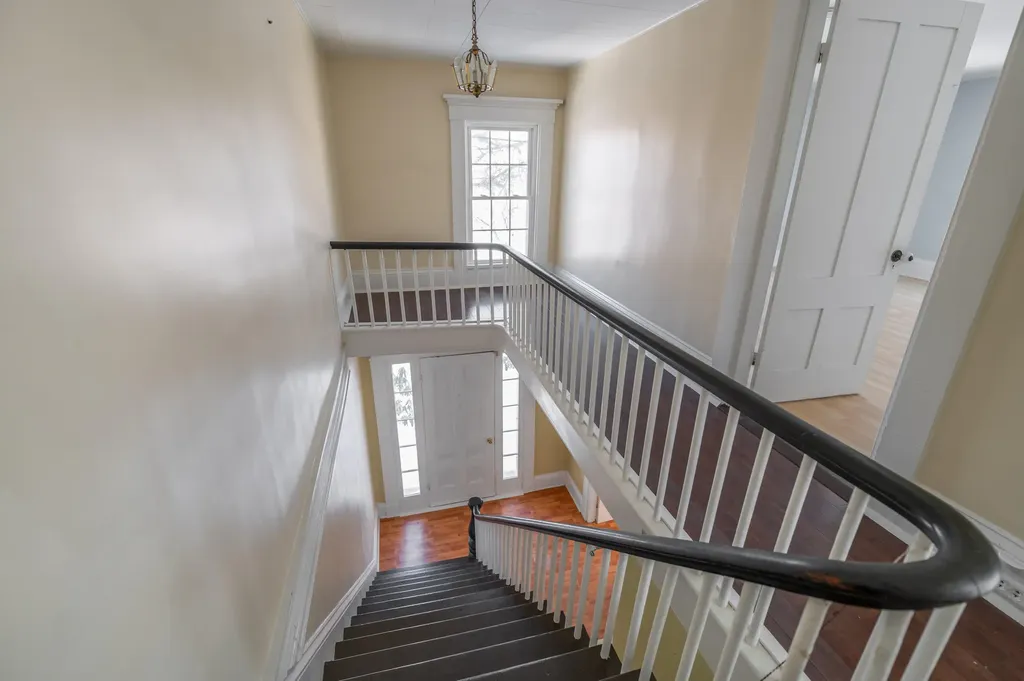 31 Dean Street Winterport ME 04496