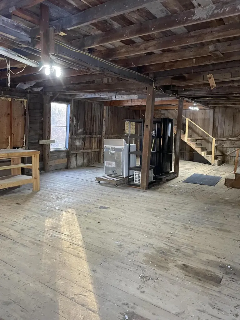 31 Dean Street Winterport ME 04496