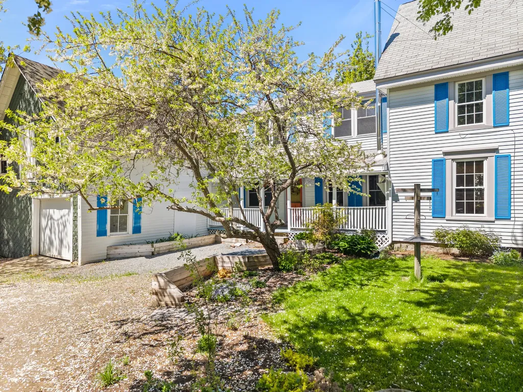 31 Dean Street Winterport ME 04496