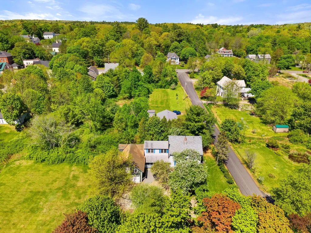 31 Dean Street Winterport ME 04496