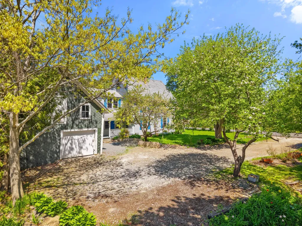 31 Dean Street Winterport ME 04496