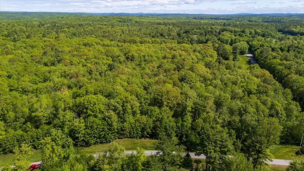 31-2 Nissen Farm Lane Damariscotta ME 04543