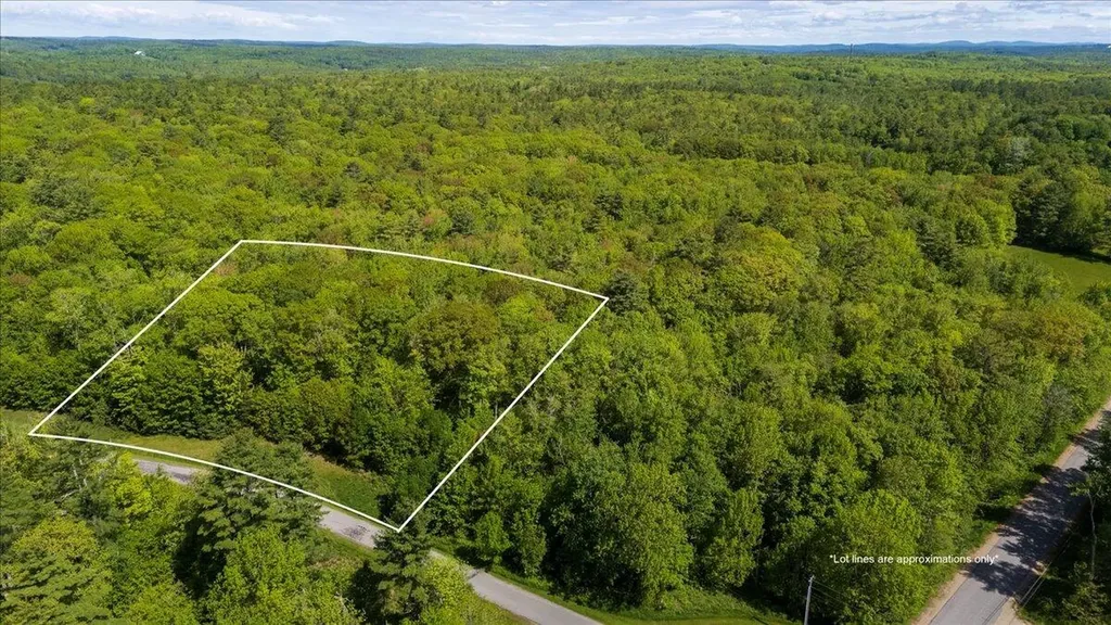 31-2 Nissen Farm Lane Damariscotta ME 04543