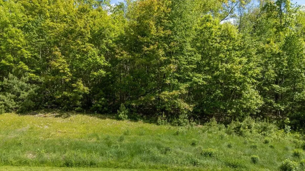 31-2 Nissen Farm Lane Damariscotta ME 04543