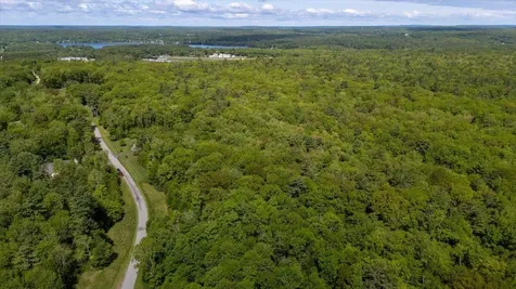 31-2 Nissen Farm Lane Damariscotta ME 04543