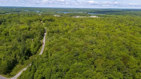31-2 Nissen Farm Lane Damariscotta ME 04543